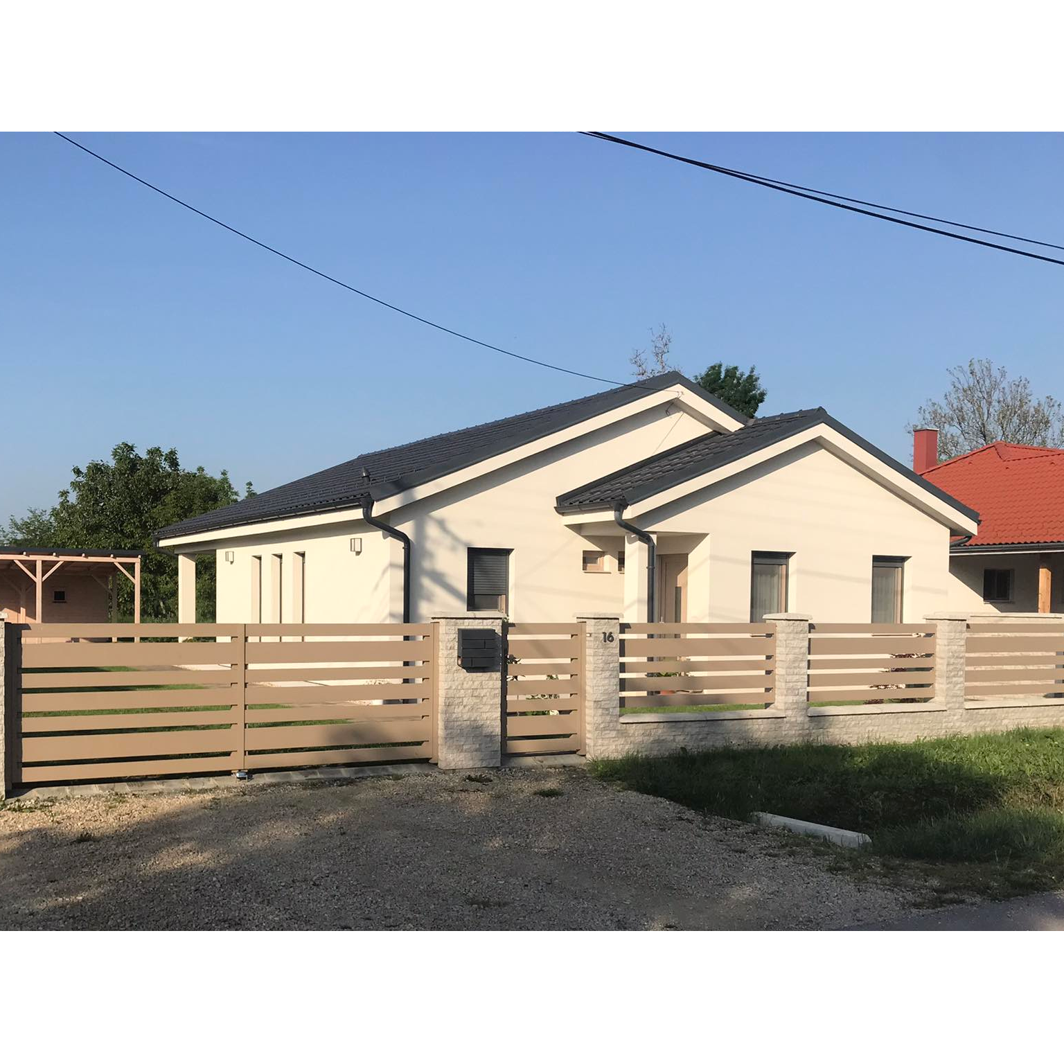 IMKFU51810 családi ház nettó: 98,03 m²