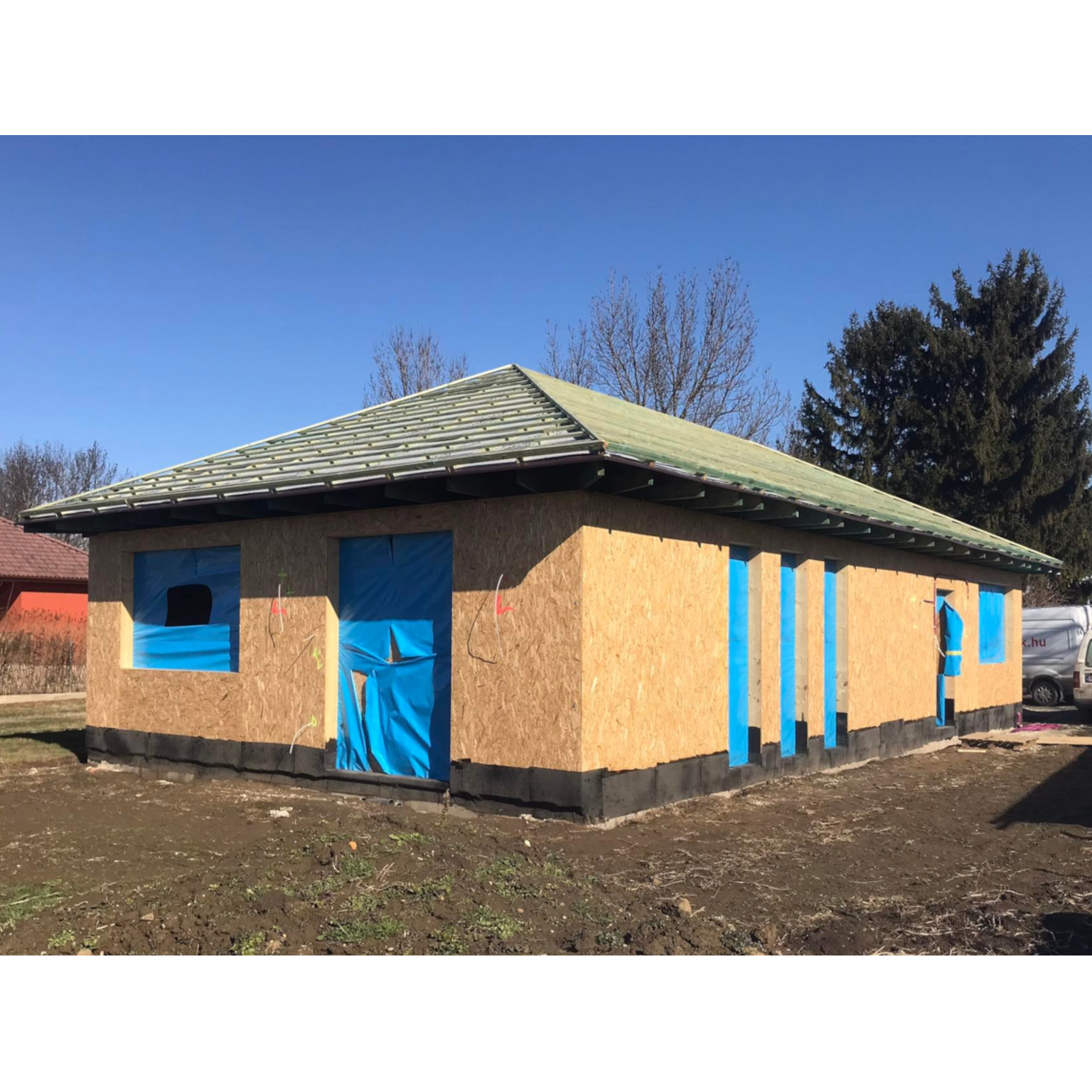 LBJPSU2733 családi ház nettó: 98,85 m²