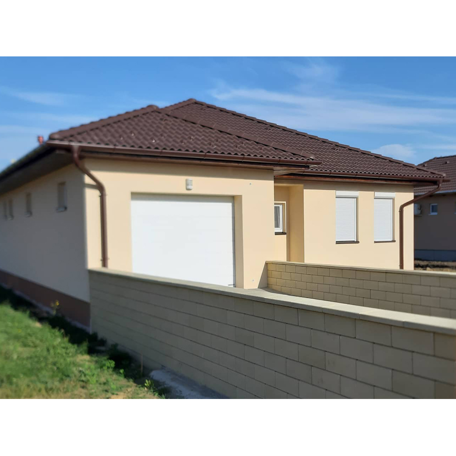 TFSK61712 családi ház nettó: 103,58 m²